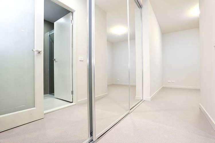 Fifth view of Homely apartment listing, 3706/568 Collins Street, Melbourne VIC 3000