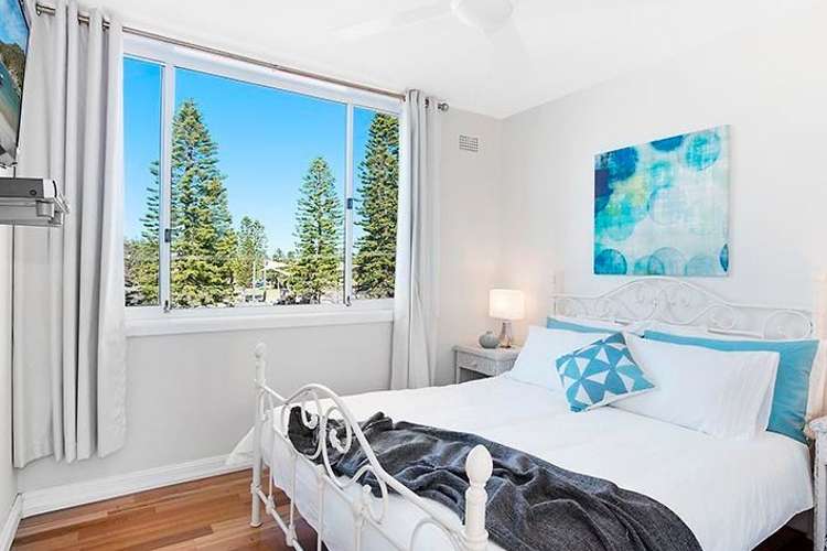 Third view of Homely unit listing, 4/48 Seabeach Avenue, Mona Vale NSW 2103