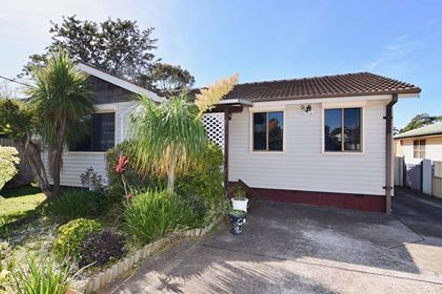 Main view of Homely house listing, 10 Lavis Drive, Mount Warrigal NSW 2528