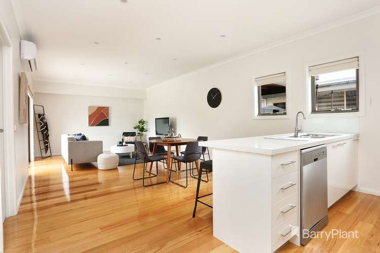 Fourth view of Homely unit listing, 5A Emu Parade, Jacana VIC 3047