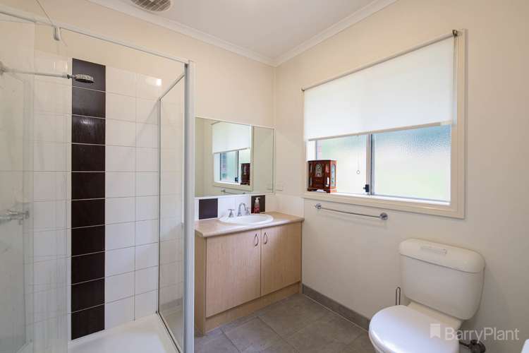 Fifth view of Homely house listing, 2/26 Donday Court, Pakenham VIC 3810