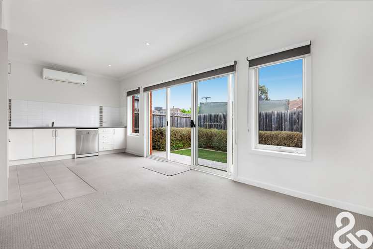 Main view of Homely unit listing, 2/351 Findon Road, Epping VIC 3076