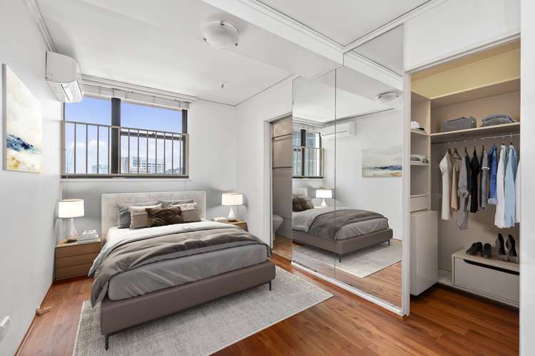 Third view of Homely apartment listing, Level 26/27 Park Street, Sydney NSW 2000