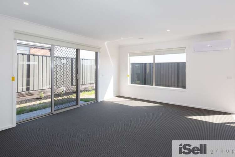 Fourth view of Homely house listing, 10 Naso Place, Clyde North VIC 3978
