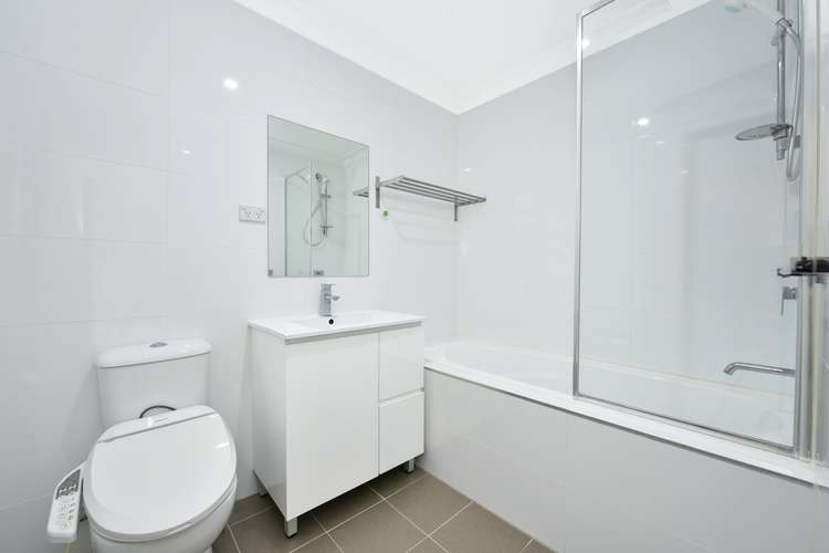 Fifth view of Homely apartment listing, 24/11-15 Peggy Street, Mays Hill NSW 2145