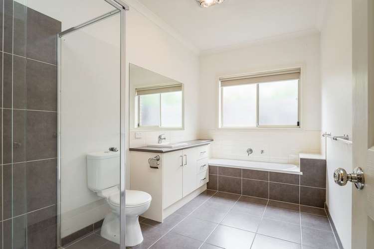 Fifth view of Homely unit listing, 2/22 Seaforth Street, North Shore VIC 3214