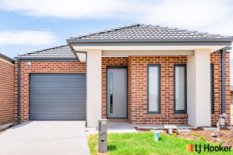 Main view of Homely house listing, 19 Kichner Street, Tarneit VIC 3029