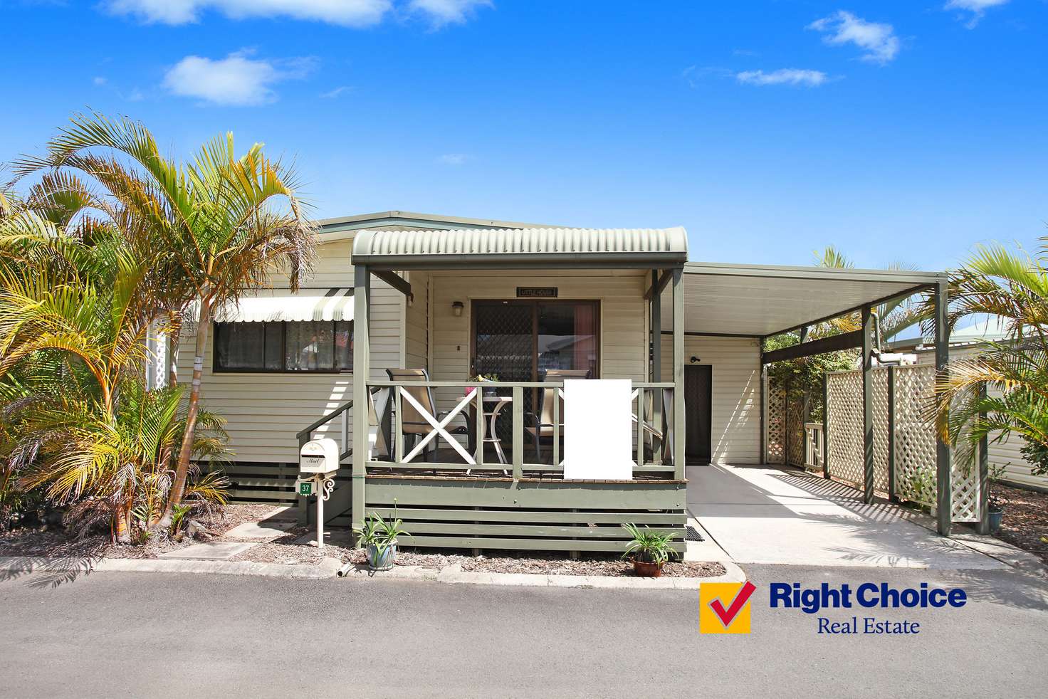 Main view of Homely villa listing, 37 Melaleuca Crescent, Kanahooka NSW 2530