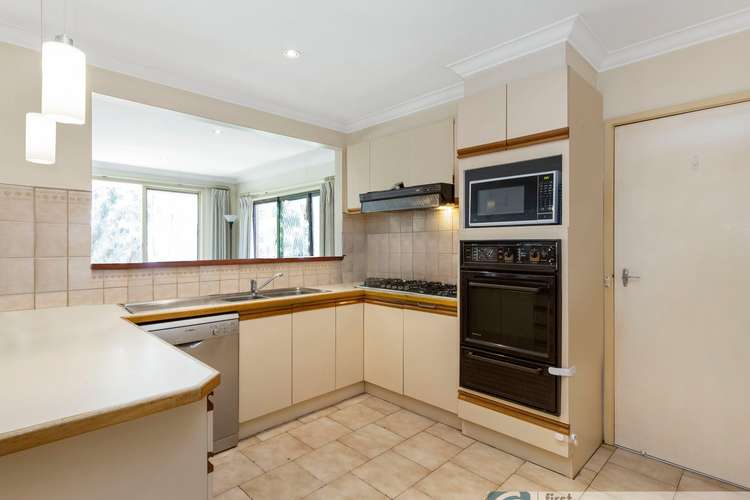 Fifth view of Homely house listing, 2 Aybrook Court, Mulgrave VIC 3170