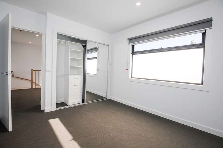 Fifth view of Homely townhouse listing, 2/7 Drina Street, Strathmore VIC 3041