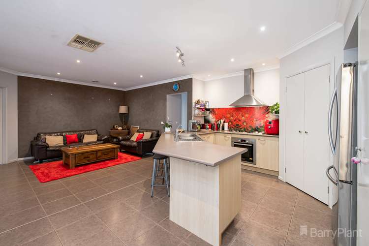 Fifth view of Homely house listing, 13 Veitch Court, Pakenham VIC 3810