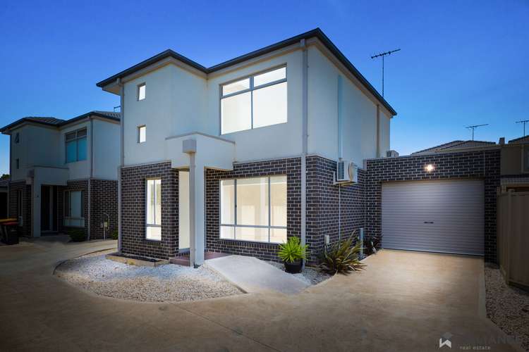 Main view of Homely house listing, 2/13 Marlo Drive, Harkness VIC 3337