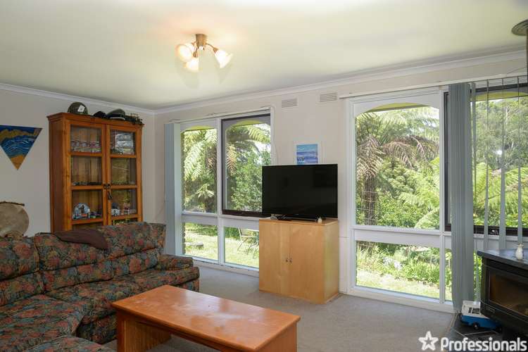 Fifth view of Homely house listing, 1 Brisbane Parade, Warburton VIC 3799