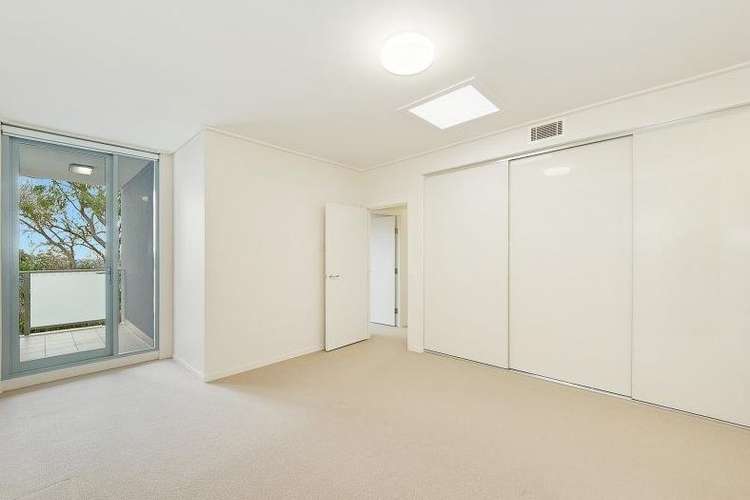 Fourth view of Homely apartment listing, 6303/1 Nield Avenue, Greenwich NSW 2065