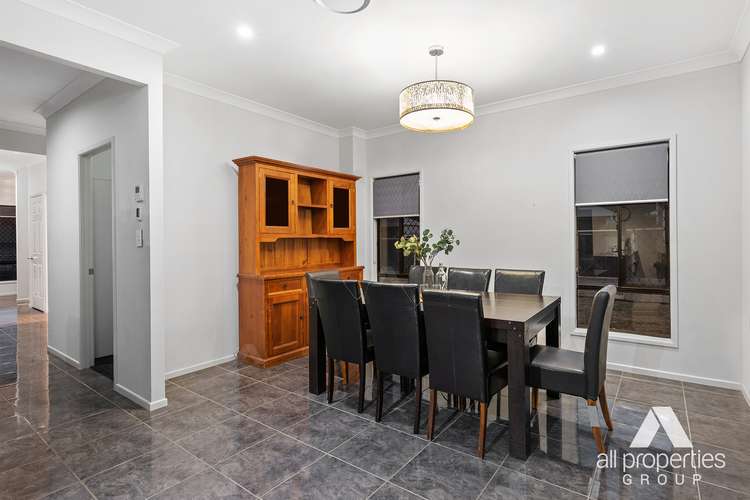 Fourth view of Homely house listing, 2 Zachary Court, Hillcrest QLD 4118