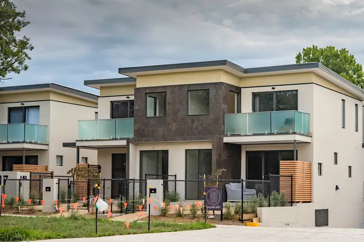 7/7 Majura Avenue