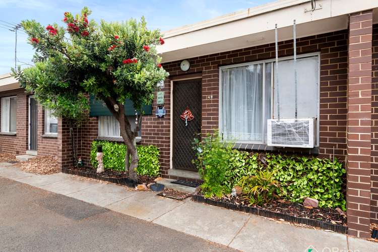 Main view of Homely unit listing, 2/16-18 Walbundry Avenue, Frankston VIC 3199