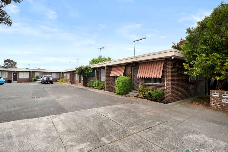 Second view of Homely unit listing, 2/16-18 Walbundry Avenue, Frankston VIC 3199