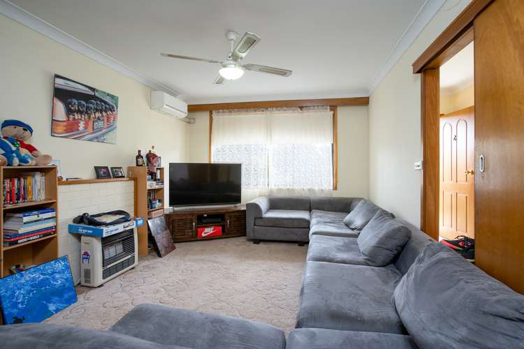 Third view of Homely unit listing, 2/400 Schubach Street, East Albury NSW 2640