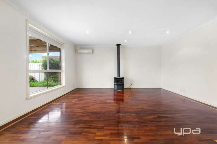 Second view of Homely house listing, 10 Yendon Close, Caroline Springs VIC 3023