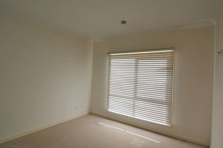 Fifth view of Homely unit listing, 2/12 Rondell Avenue, West Footscray VIC 3012