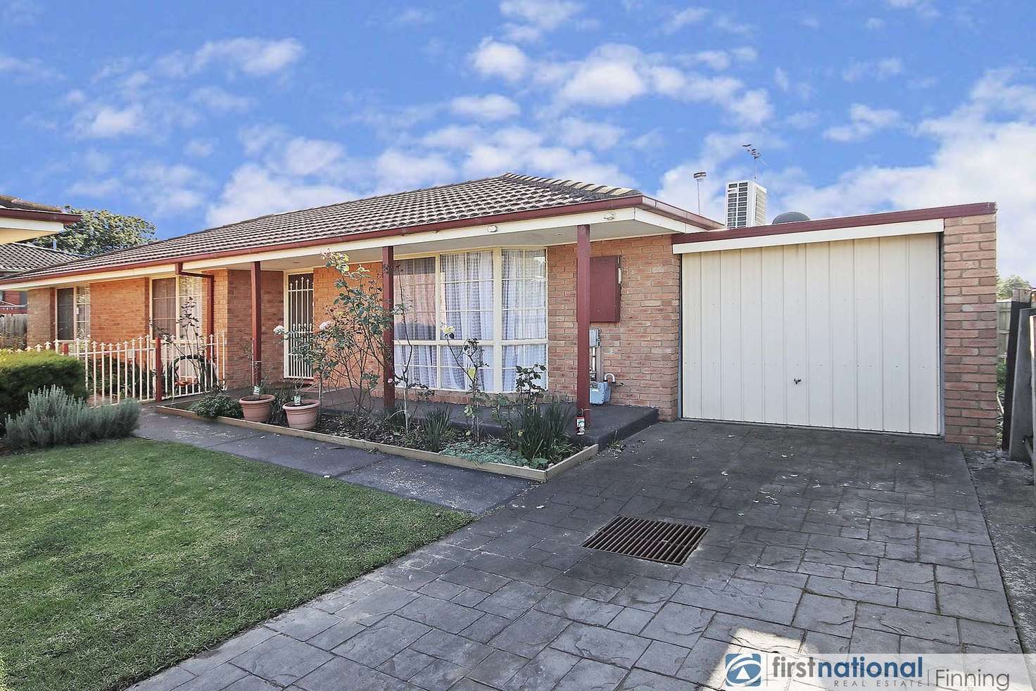 Main view of Homely unit listing, 4/37 Lyall Street, Cranbourne VIC 3977