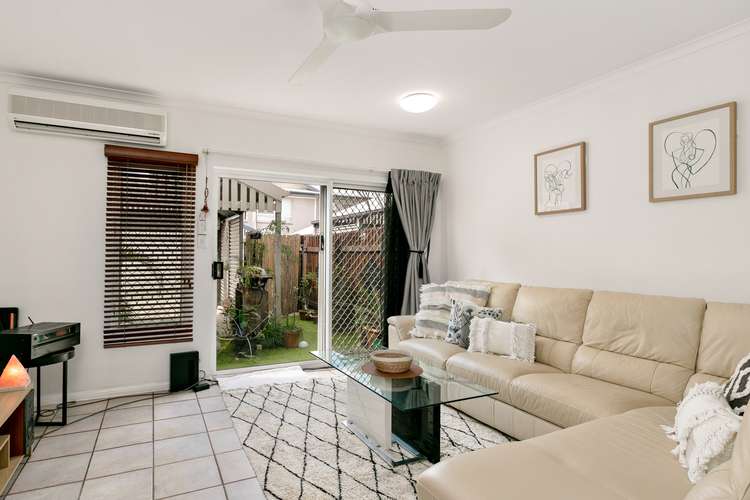 Main view of Homely unit listing, 3/189-193 Buchan Street, Bungalow QLD 4870