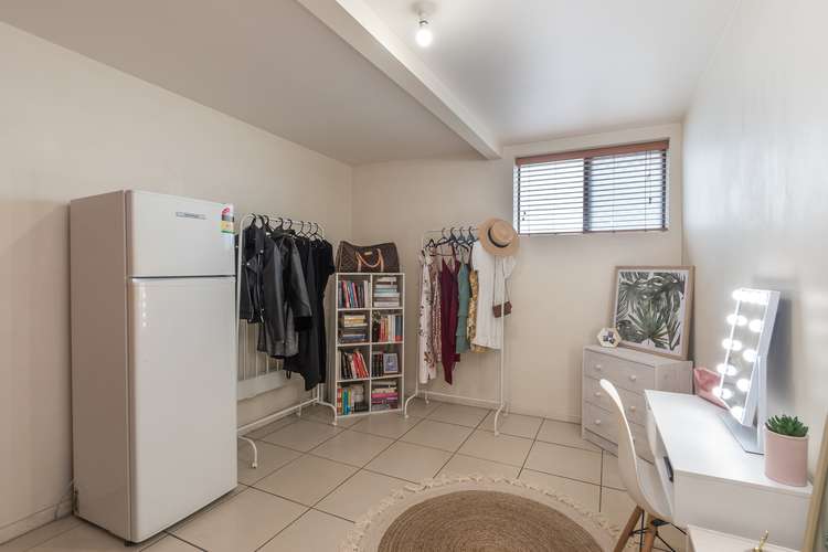 Fifth view of Homely unit listing, 2/11 Munro Street, Auchenflower QLD 4066