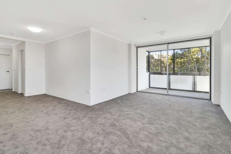 Second view of Homely apartment listing, 2/6-12 Prospect Avenue, Cremorne NSW 2090