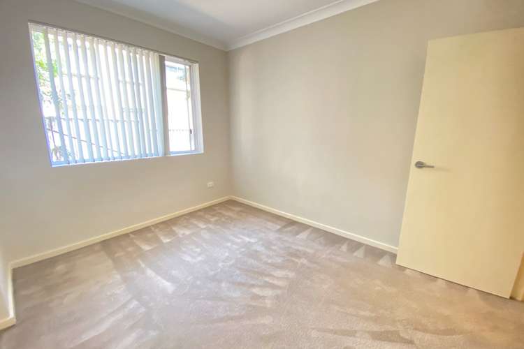 Fifth view of Homely apartment listing, 5/67-71 Bangor Street, Guildford NSW 2161