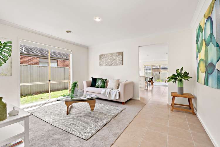 Second view of Homely house listing, 7 Avalon Crescent, Cranbourne East VIC 3977