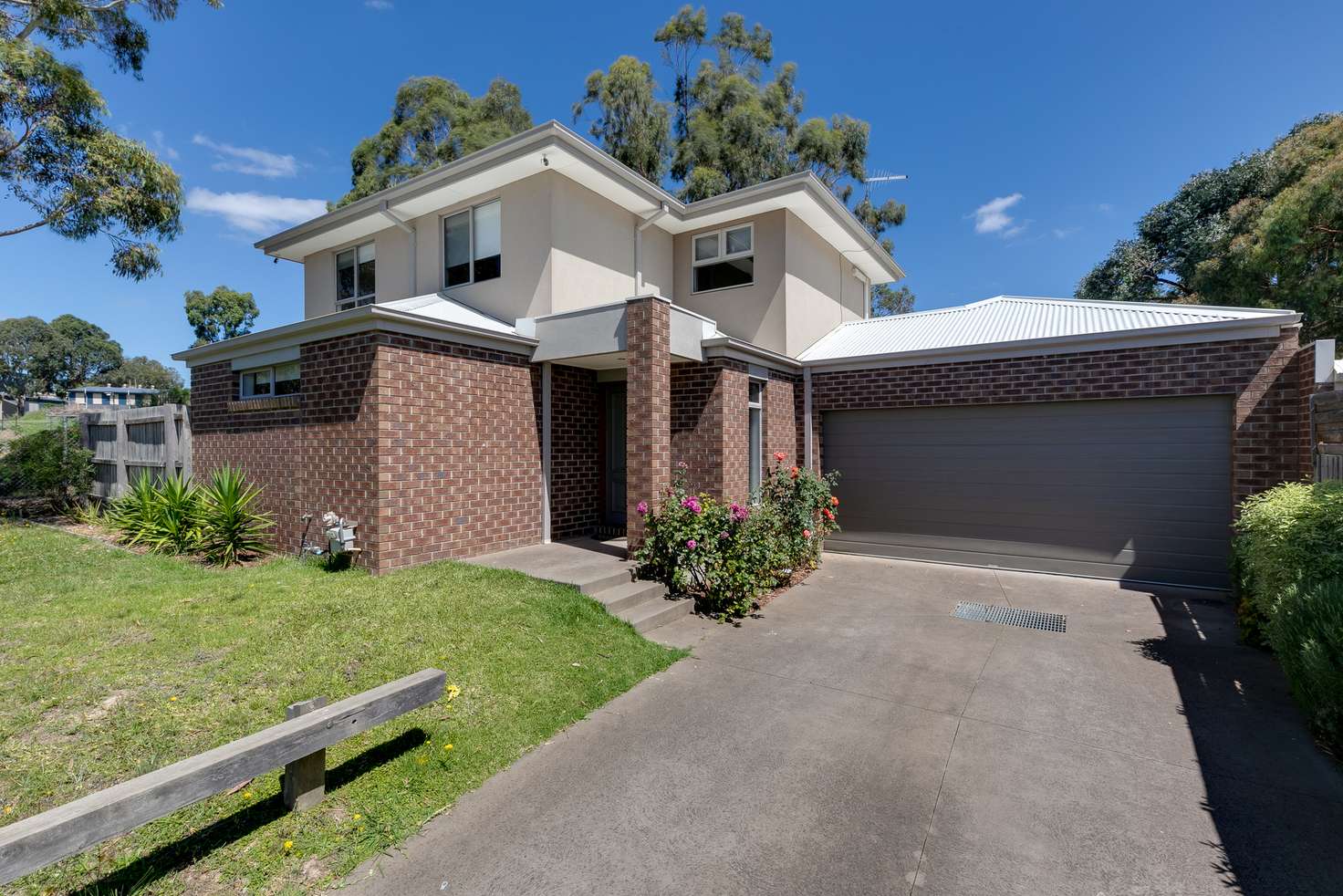 Main view of Homely townhouse listing, 5 Diba Rise, Narre Warren VIC 3805