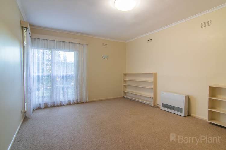 Third view of Homely townhouse listing, 1/16-18 Echuca Street, Quarry Hill VIC 3550