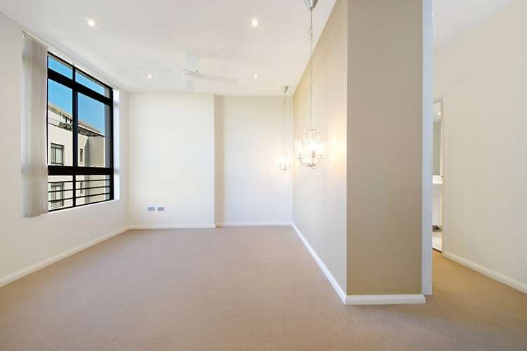 Fourth view of Homely apartment listing, 9/2-4 Purser Avenue, Castle Hill NSW 2154