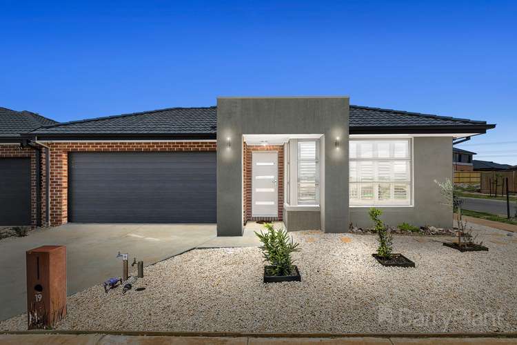 Main view of Homely house listing, 19 Persian Crescent, Tarneit VIC 3029