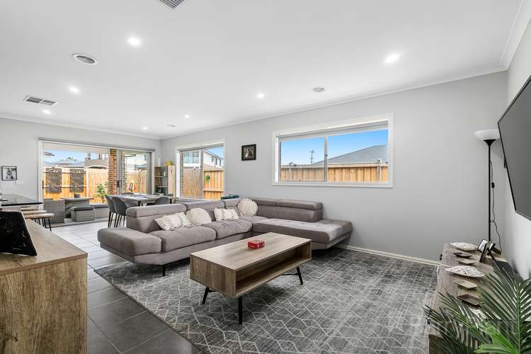 Second view of Homely house listing, 19 Persian Crescent, Tarneit VIC 3029