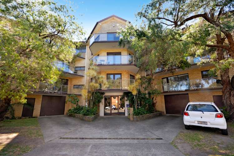 Third view of Homely apartment listing, 2/15 Parramatta Street, Cronulla NSW 2230