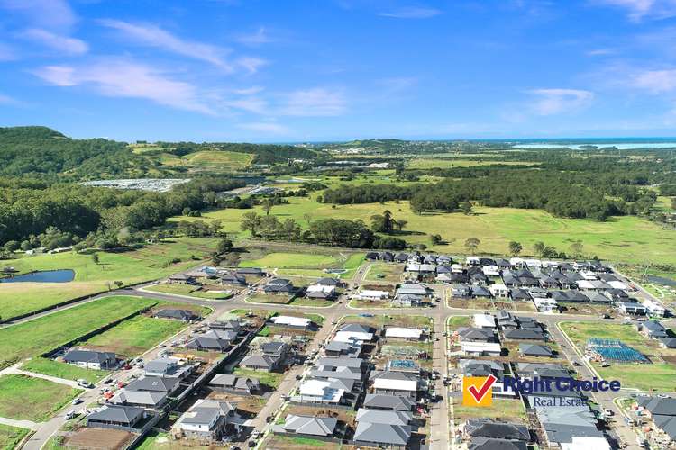 Main view of Homely townhouse listing, 176B Sheaffes Road, Kembla Grange NSW 2526