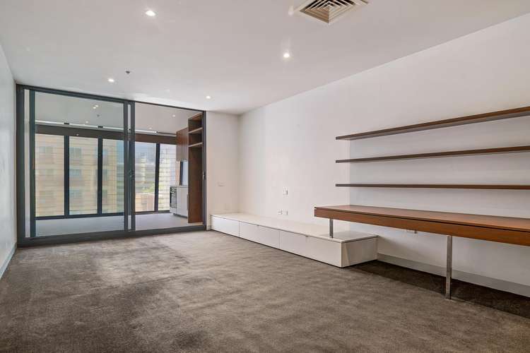 Main view of Homely apartment listing, 905/555 Flinders Street, Melbourne VIC 3000