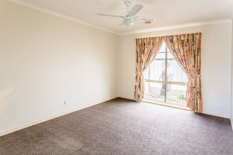Fifth view of Homely house listing, 3 Counaut Place, Echuca VIC 3564