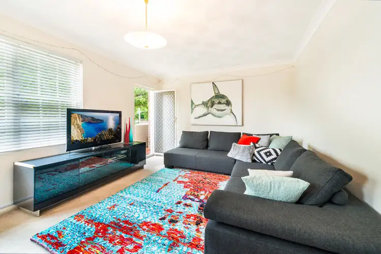 2/1 Waverley Street