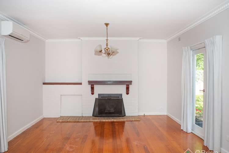 Second view of Homely house listing, 5 Cromwell Court, Blackburn VIC 3130