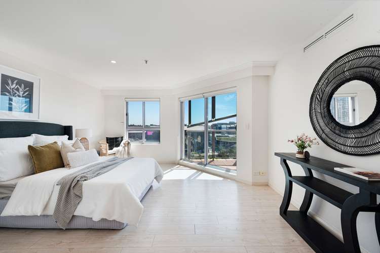 Fourth view of Homely apartment listing, 1702/28 Harbour Street, Sydney NSW 2000