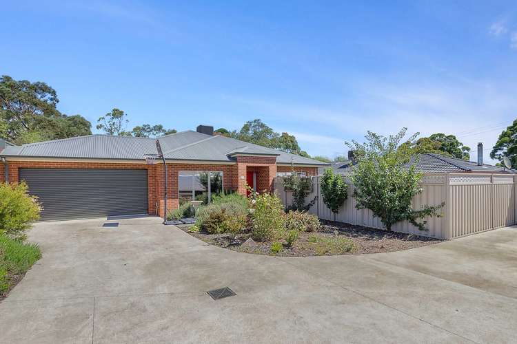 15 McMahon Drive, Ballan VIC 3342