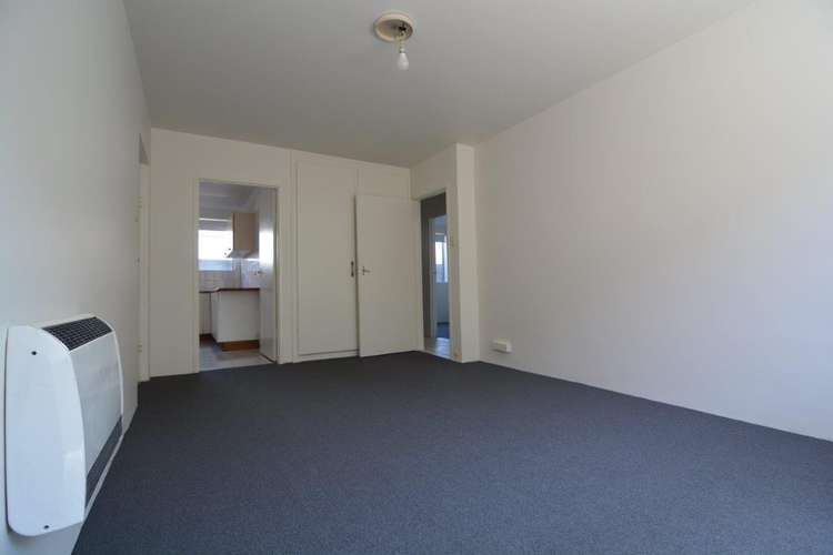 Fifth view of Homely apartment listing, 2/36 Edgar Street, Kingsville VIC 3012