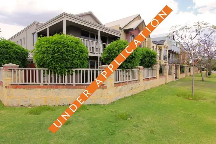 87 Waterway Crescent