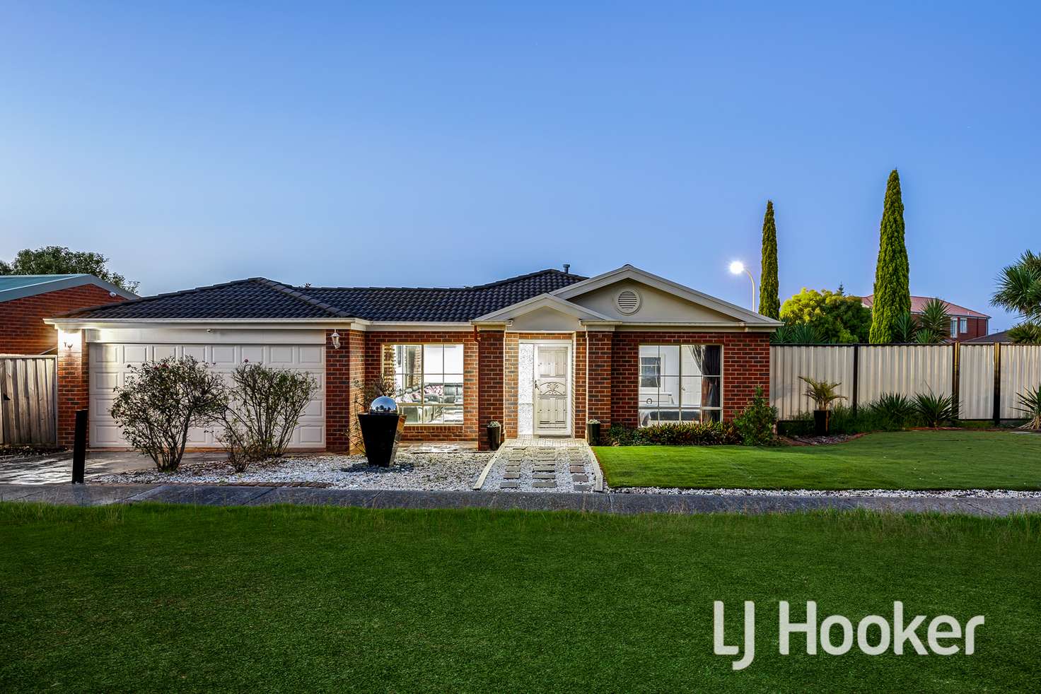 Main view of Homely house listing, 2 Burleigh Drive, Narre Warren South VIC 3805