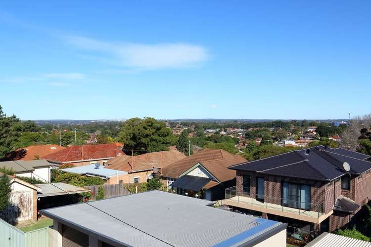 Third view of Homely apartment listing, 3/3 The Strand, Penshurst NSW 2222