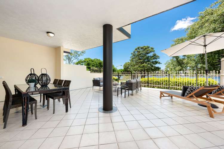 Fifth view of Homely apartment listing, 2/112-118 Oxlade Drive, New Farm QLD 4005