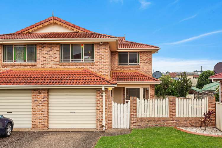 Main view of Homely townhouse listing, 2/16 Mulgara Place, Blackbutt NSW 2529
